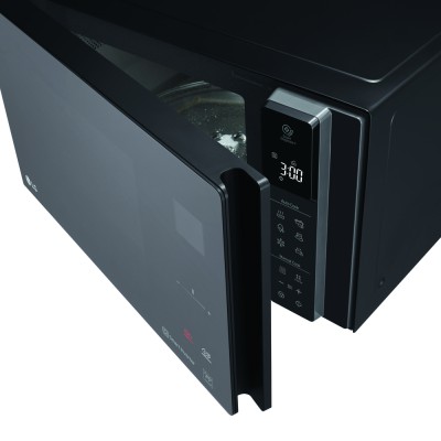 Купити Микроволновая печь LG MS2595DIS, 25 л, 1000 Вт, Инвертор, электронное управление, Черный (MS2595DIS)