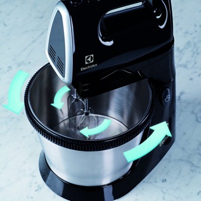 Миксер Electrolux стационарный 450Вт, насадки-4, чаша-металл, 3.5л, черный (ESM3310)
