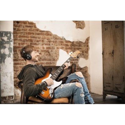 Купити Ноутбук HP 17-ca2011ur 17.3FHD IPS AG/AMD R3 3250U/8/256F/int/DOS/Silver (104M6EA)