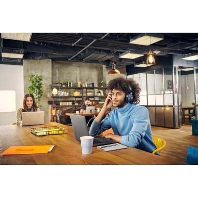 Купити Ноутбук HP 17-ca2011ur 17.3FHD IPS AG/AMD R3 3250U/8/256F/int/DOS/Silver (104M6EA)