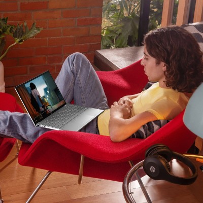 Ноутбук HP Pavilion Aero 13-be2001ua 13.3" WQXGA IPS AG, AMD R7-7735U, 16GB, F1024GB, UMA, DOS, серебристый (826Y2EA)
