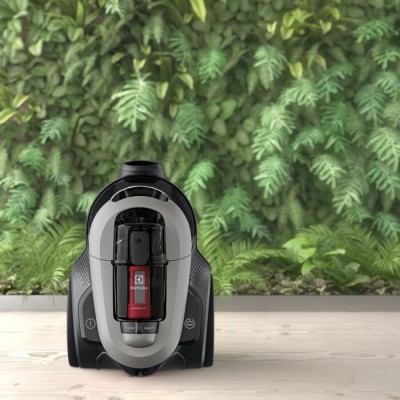 Пылесос Electrolux контейнерный, 700Вт, конт пыль -1,6л, HEPA12, 6 насадок, серый (EL61A4UG)