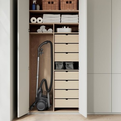 Пылесос Electrolux контейнерный, 700Вт, конт пыль -1,6л, HEPA12, 6 насадок, серый (EL61A4UG)