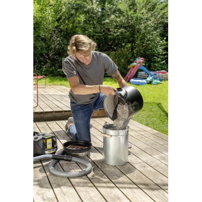 Пылесос Karcher AD 2 Battery для сбора золы (1.348-300.0)