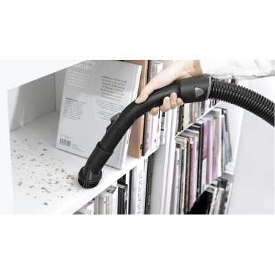 Пылесос Karcher VC 3 Plus Premium, 1600Вт, конт пыл -0.9л, вес-4.4кг, HEPA 13, белый (1.198-135.0)