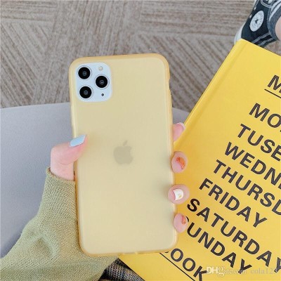 Силиконовый матовый полупрозрачный чехол для Apple iPhone 11 Pro Max (6.5") Желтый / Yellow