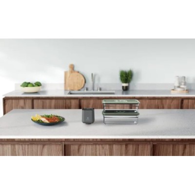 Вакууматор Electrolux для многоразовых пакетов/контейнеров, 4Вт, механическое управл., +2 контейнера, пластик, серый (EVFK1)