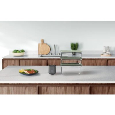 Вакууматор Electrolux для многоразовых пакетов/контейнеров, 4Вт, механическое управл., +3 контейнера, пластик, серый (EVFK1+)