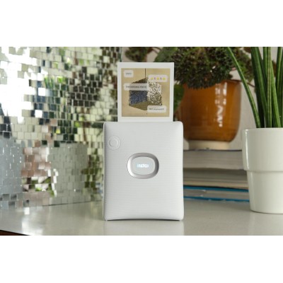 Портативний кольоровий фотопринтер FUJI Instax LINK SQ WHITE EX D Білий Портативний кольоровий фотопринтер FUJI Instax LINK SQ WHITE EX D Білий