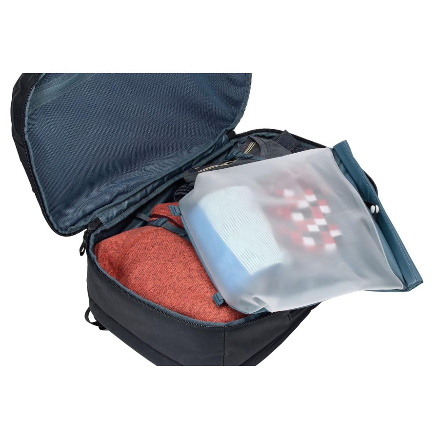 Дорожні сумки і рюкзаки THULE Aion Travel Backpack 40L TATB140 (Black) Дорожні сумки і рюкзаки THULE Aion Travel Backpack 40L TATB140 (Black)