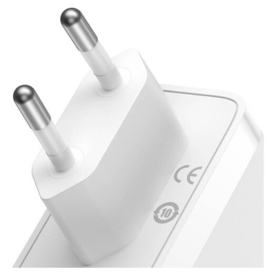 Зарядний Пристрій Baseus GaN5 Pro 140W 2 x Type-C + USB + Кабель Type-C - Type-C (CCGP100202) white Зарядний Пристрій Baseus GaN5 Pro 140W 2 x Type-C + USB + Кабель Type-C - Type-C (CCGP100202) white