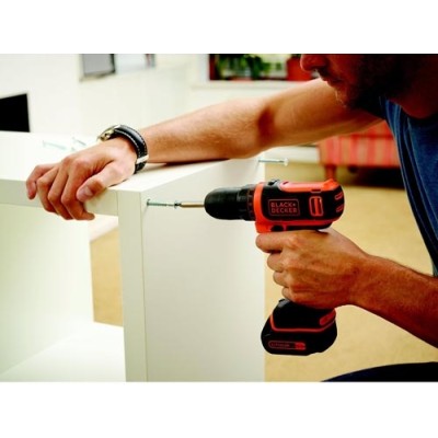 Шуруповерт BLACK&DECKER Дриль/гвинтоверт BDCDD12, 10.8V, 26Нм, Li-Ion