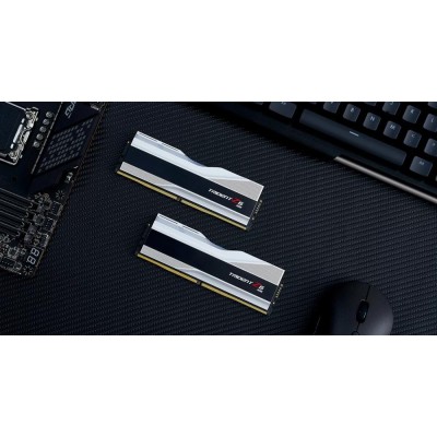 Набір з двох модулів пам'яті 32GB DDR5-6000 K2 6000J3040F16GX2-TZ5RS G.SKILL Набір з двох модулів пам'яті 32GB DDR5-6000 K2 6000J3040F16GX2-TZ5RS G.SKILL