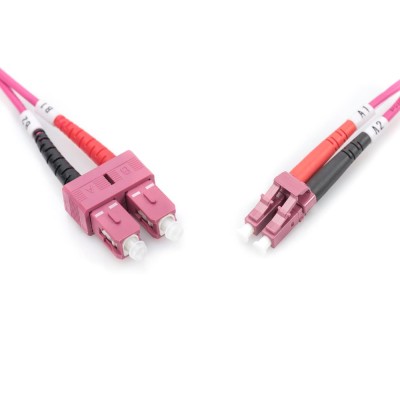 Волоконно-оптичний патч-корд, дуплекс, LC to SC MM OM4 50/125 µ, 3 м DK-2532-03-4 DIGITUS by ASSMANN