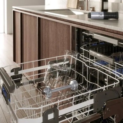 Блендер погружний ELECTROLUX E5HB2-8SS Блендер погружний ELECTROLUX E5HB2-8SS
