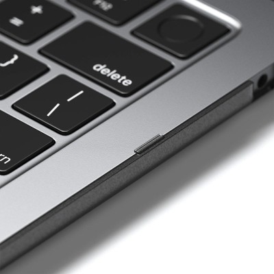 Чохол-накладка Clear Shell для Apple MacBook Pro 16.2" (A2485/A2780) Чорний
