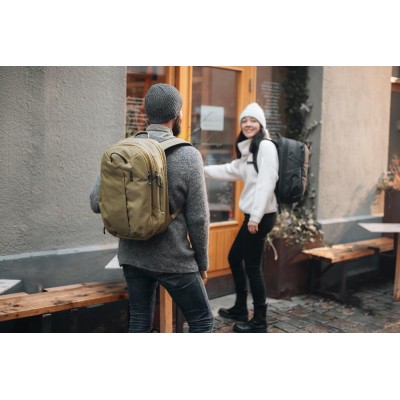 Дорожні сумки і рюкзаки THULE Aion Travel Backpack 28L TATB128 (Black) Дорожні сумки і рюкзаки THULE Aion Travel Backpack 28L TATB128 (Black)