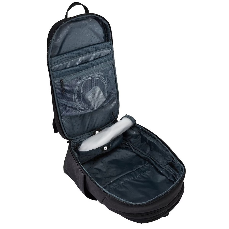 Дорожні сумки і рюкзаки THULE Aion Travel Backpack 28L TATB128 (Black) Дорожні сумки і рюкзаки THULE Aion Travel Backpack 28L TATB128 (Black)