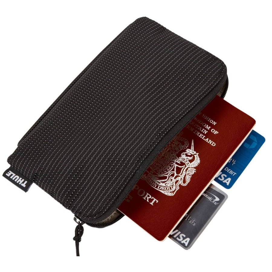 Дорожні сумки і рюкзаки THULE Crossover 2 Travel Organizer C2TO101 (Чорний) Дорожні сумки і рюкзаки THULE Crossover 2 Travel Organizer C2TO101 (Чорний)