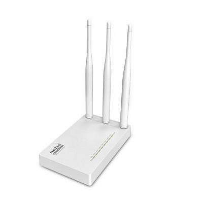 Точка доступу торговельної марки Netis моделі WF2409E з мережним адаптером