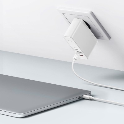 Зарядний Пристрій Baseus GaN5 Pro 140W 2 x Type-C + USB + Кабель Type-C - Type-C (CCGP100202) white Зарядний Пристрій Baseus GaN5 Pro 140W 2 x Type-C + USB + Кабель Type-C - Type-C (CCGP100202) white