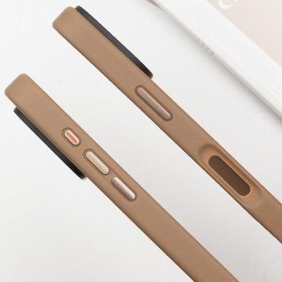 TPU+PC чохол Metal Buttons with MagSafe для Apple iPhone 16 Pro Max (6.9") Золотий TPU+PC чохол Metal Buttons with MagSafe для Apple iPhone 16 Pro Max (6.9") Золотий