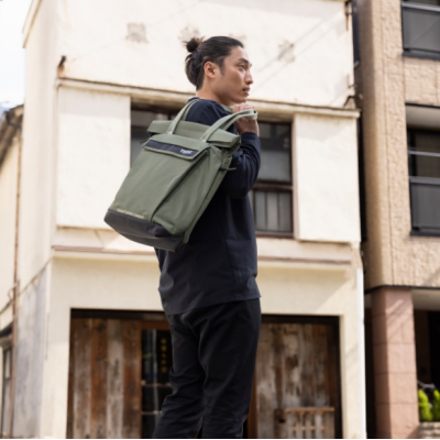 Сумки Portable THULE Paramount Crossbody Tote 22L PARATB-3116 (Зелений) Сумки Portable THULE Paramount Crossbody Tote 22L PARATB-3116 (Зелений)