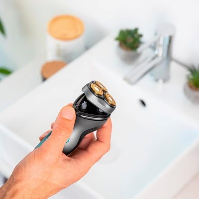 Електробритва Cecotec Bamba PrecisionCare Titanium PerfectCut