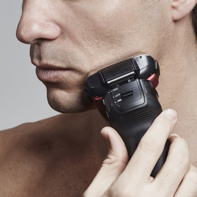 Бритва електр. Panasonic сіткова, 13000 об/хв, бритв.головок-3, Li-Ion, сух.+волог., тример, сірий (ES-LT2N-S820)