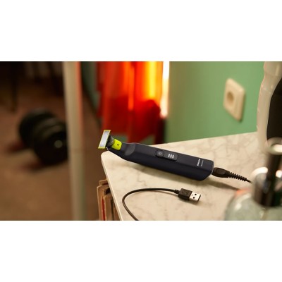 Бритва електр. Philips OneBlade Pro 360, Li-Ion, сух.+волог., індикатор заряду, чорний (QP6542/15)