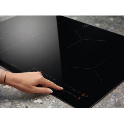 Варильна поверхня Electrolux індукційна, 60см, Hob2Hood, чорний (EIT60443X)