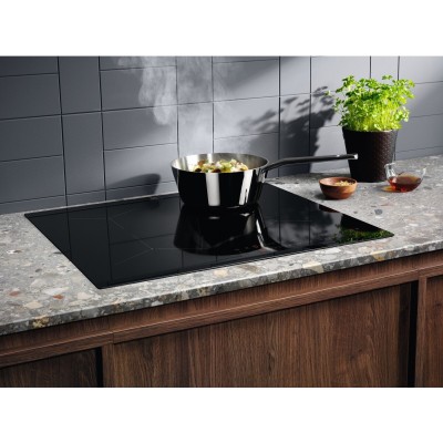 Варильна поверхня Electrolux індукційна, 60см, Hob2Hood, чорний (EIT61443B)