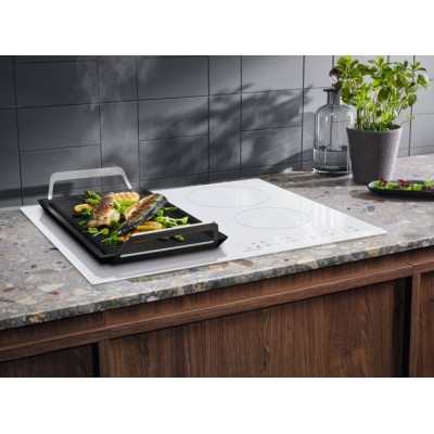 Варильна поверхня Electrolux індукційна, 60см, розширена зона, білий (LIV63431BW)