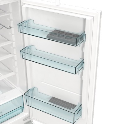 Вбуд. холодильник з мороз. камерою Gorenje, 177х55х54см, 2 двері, 180(68)л, А+, NF+, Зона св-ті, Внутр. Диспл, Білий (NRKI418EE1