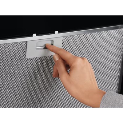 Витяжка Electrolux вертикальна, 60см, 700м куб год., Hob2Hood, чорний (LFV616K)