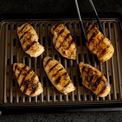 Гриль George Foreman барбекю Smokeless BBQ Grill 1606Вт, темп. режимів-3, з`ємні пластини, пластик, чорний (25850-56)