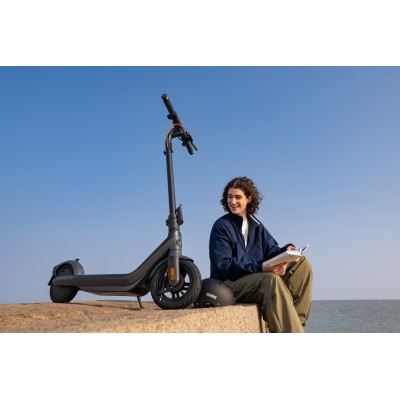 Електросамокат Segway-Ninebot E2 PRO E, чорний
