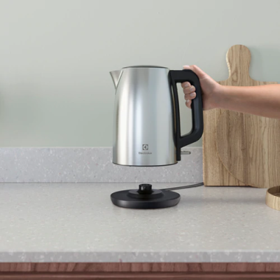 Електрочайник Electrolux 1.7л, Strix, метал, нерж. сталь (E3K1-3ST)