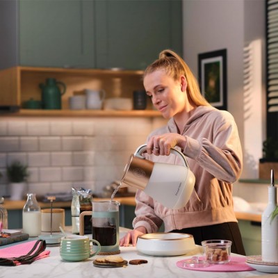 Електрочайник Russell Hobbs Calm, 1.7л, скло, біло-мідний (27450-70)