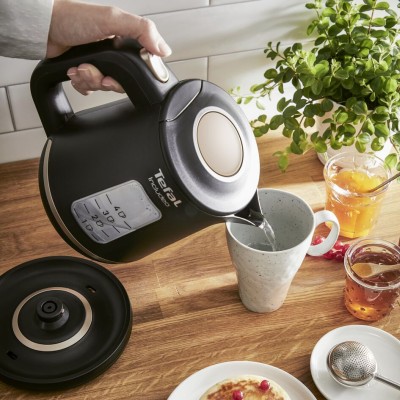 Електрочайник Tefal Includeo 1л, пластик, чорний (KI533811)
