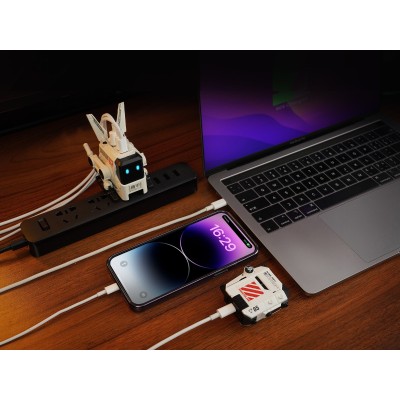 Зарядний пристрій мережевий GravaStar Alpha65 65Вт 2XUSB-C/USB-A, білий (GRAVASTARA65_WHT_EUK)