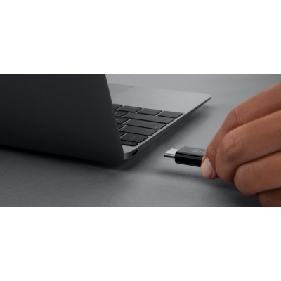 Кабель USB-C > USB-C заряджання/синхронізації Belkin 0.8м, 100Вт, Type-C, USB4, 40Гбс, чорний (INZ001BT0.8MBK)