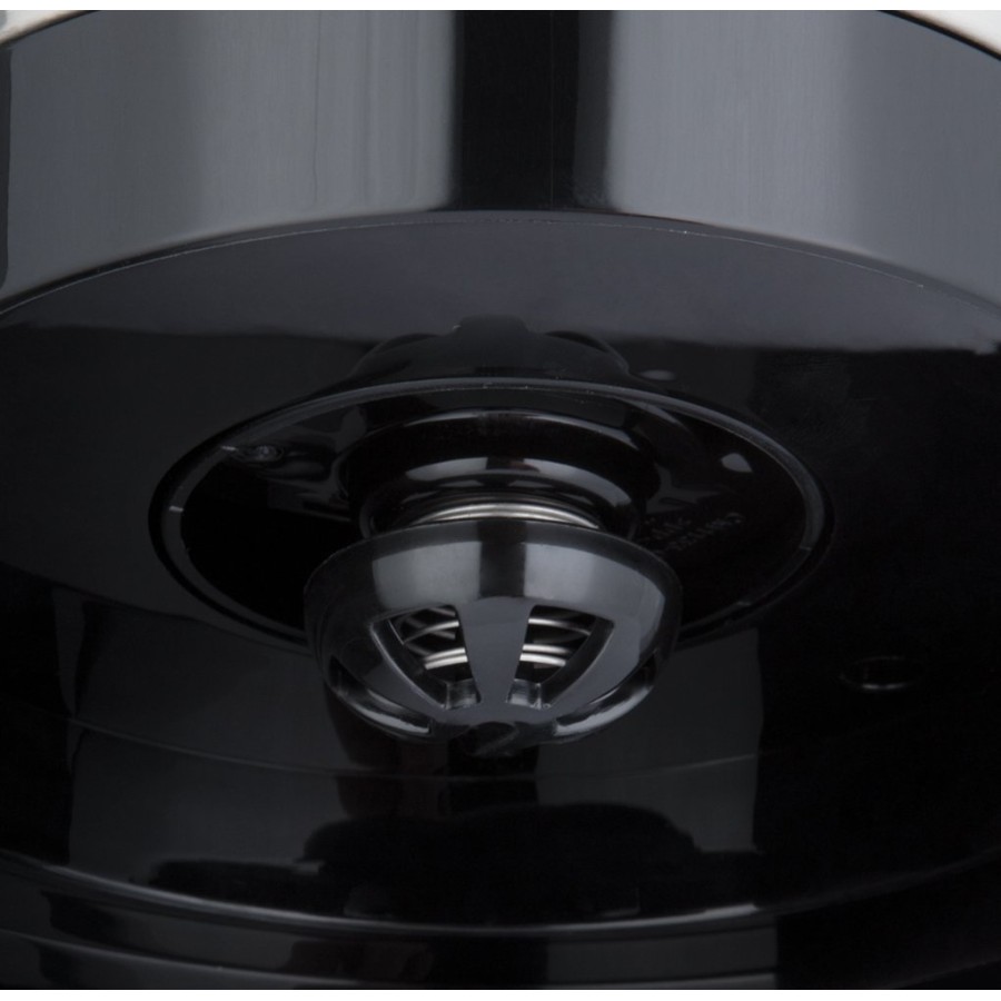 Кавоварка Russell Hobbs крапельна Adventure, 1л, мелена, чорно-сріблястий (24020-56) Кавоварка Russell Hobbs крапельна Adventure, 1л, мелена, чорно-сріблястий (24020-56)