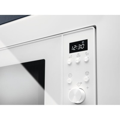 Мікрохвильова піч Electrolux вбудована, 17л, електрон. керування, 700Вт, дисплей, білий (LMS2173EMW)
