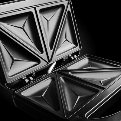 Мультимейкер Russell Hobbs Fiesta 750Вт, алюміній, 3 пластини, корпус-нержав.сталь/пластик, чорний (24540-56)