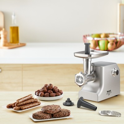 М'ясорубка Tefal HV10 8in1, 2200Вт, 5.5кг/хв, 3 решітки, насадка для ковбас, кеббе, 3 терки, метал (NE858D38) М'ясорубка Tefal HV10 8in1, 2200Вт, 5.5кг/хв, 3 решітки, насадка для ковбас, кеббе, 3 терки, метал (NE858D38)
