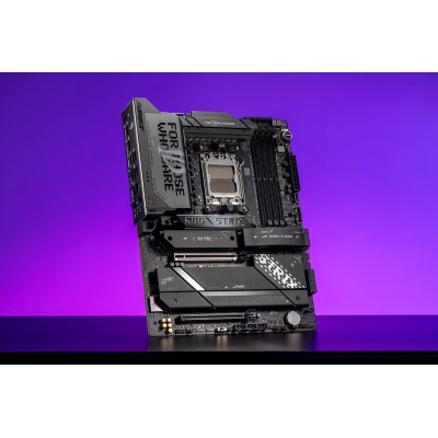 Материнcька плата ASUS ROG STRIX X870E-E GAMING WIFI sAM5 X870E 4xDDR5 M.2 HDMI WiFi BT ATX (90MB1IB0-M0EAY0) Материнcька плата ASUS ROG STRIX X870E-E GAMING WIFI sAM5 X870E 4xDDR5 M.2 HDMI WiFi BT ATX (90MB1IB0-M0EAY0)