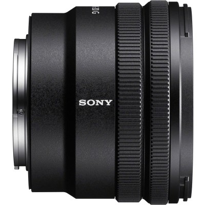 Об'єктив Sony 10-20mm f/4.0 G для NEX (SELP1020G.SYX) Об'єктив Sony 10-20mm f/4.0 G для NEX (SELP1020G.SYX)