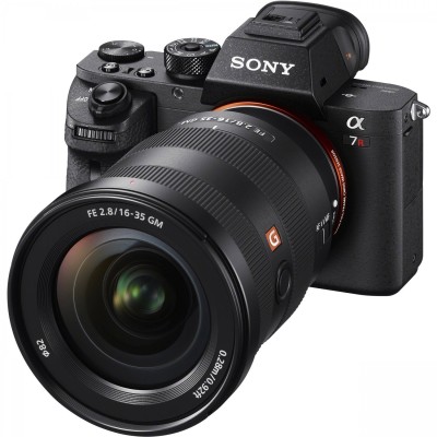 Об'єктив Sony 16-35mm f/2.8 GM для NEX FF (SEL1635GM.SYX)
