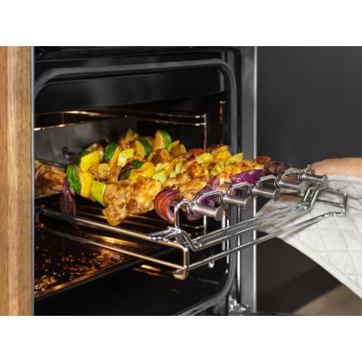 Плита Electrolux електрична склокерамічна, 57л, 50x60см, дисплей, конвекція, мангальна підставка, білий (LKR540267W)